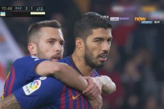 西甲马竞新星阿尔瓦雷斯：从锋线杀手到球队中坚的角色转变